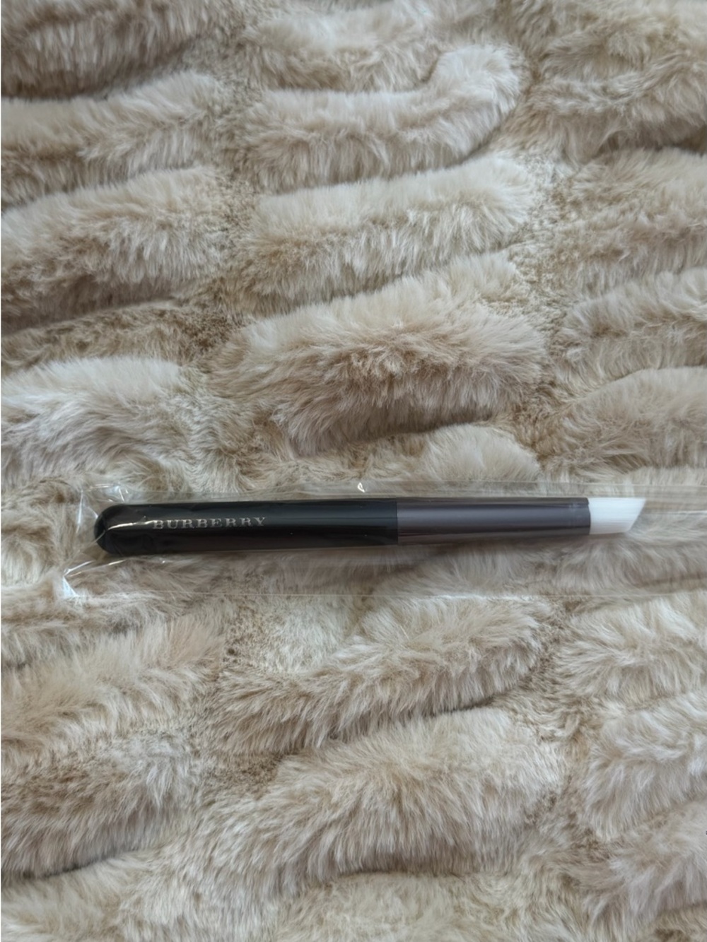 Burberry Smoke & Sculpt Brush No. 14